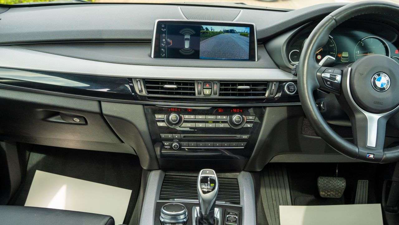 null BMW X5 null BMW X5