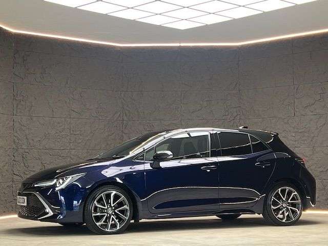 A 2022 TOYOTA COROLLA 1.8 VVT-h GPF Excel Hatchback 5dr Petrol Hybrid CVT Euro 6 (s/s) (122 ps) F A 2022 TOYOTA COROLLA 1.8 VVT-h GPF Excel Hatchback 5dr Petrol Hybrid CVT Euro 6 (s/s) (122 ps) F