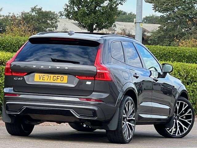 2021 VOLVO XC60 2021 VOLVO XC60