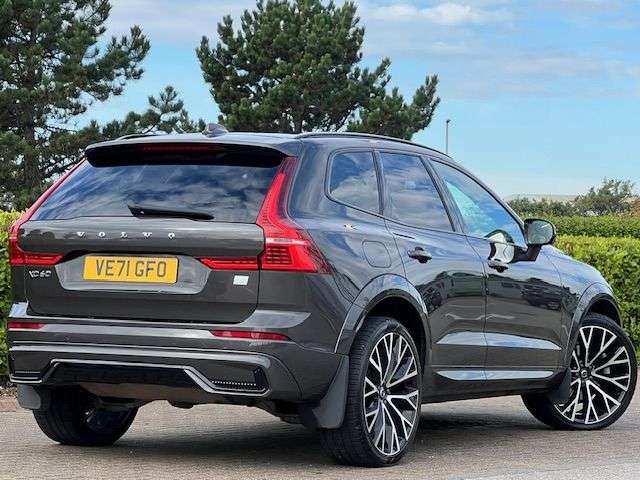 2021 VOLVO XC60 2021 VOLVO XC60