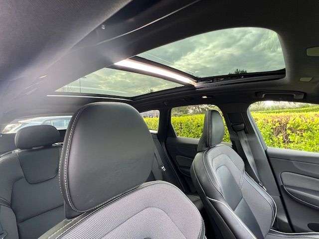 2021 VOLVO XC60 2021 VOLVO XC60