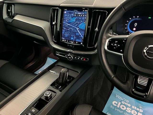 2021 VOLVO XC60 2021 VOLVO XC60