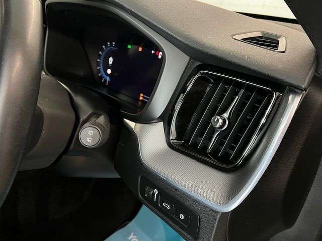 2021 VOLVO XC60 2021 VOLVO XC60