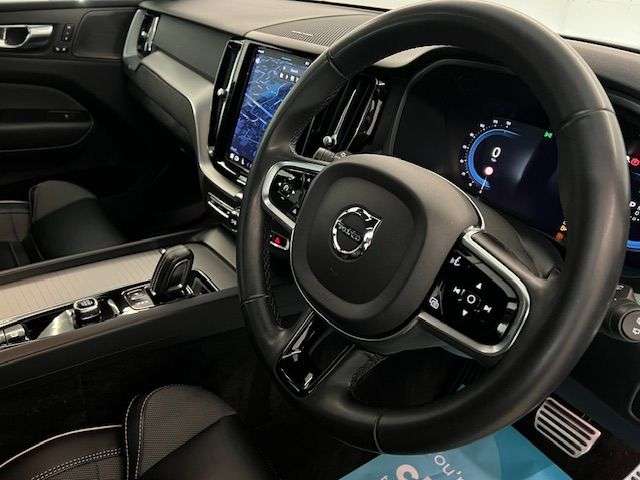 2021 VOLVO XC60 2021 VOLVO XC60