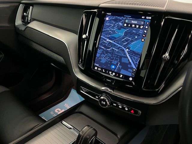 2021 VOLVO XC60 2021 VOLVO XC60