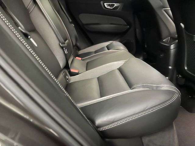 2021 VOLVO XC60 2021 VOLVO XC60