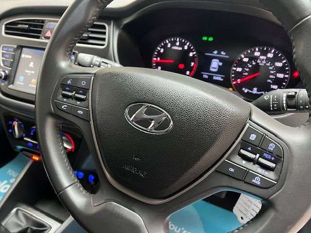 2020 HYUNDAI I20 2020 HYUNDAI I20