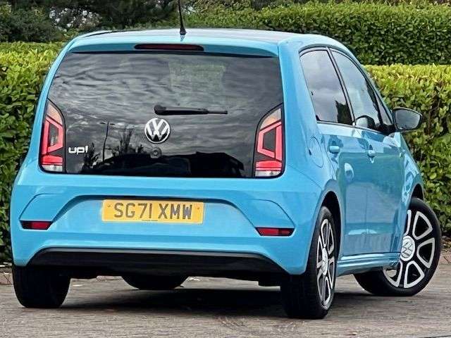 2021 VOLKSWAGEN UP! 2021 VOLKSWAGEN UP!