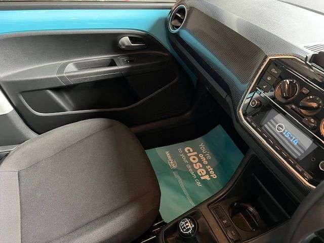 2021 VOLKSWAGEN UP! 2021 VOLKSWAGEN UP!