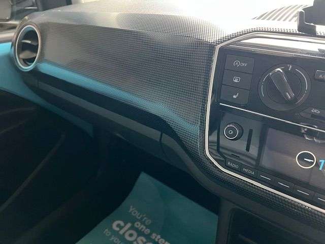 2021 VOLKSWAGEN UP! 2021 VOLKSWAGEN UP!