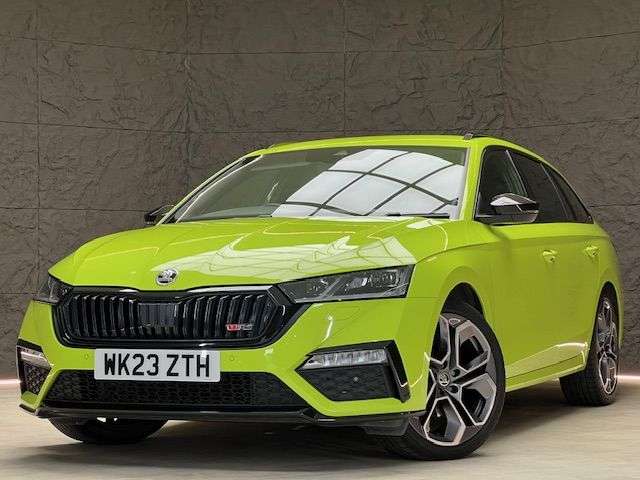 A 2023 SKODA OCTAVIA 2.0 TDI vRS Estate 5dr Diesel DSG 4WD Euro 6 (s/s) (200 ps) FSH / HEATED SE A 2023 SKODA OCTAVIA 2.0 TDI vRS Estate 5dr Diesel DSG 4WD Euro 6 (s/s) (200 ps) FSH / HEATED SE
