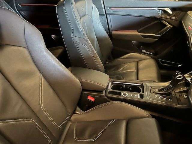 2019 AUDI Q3 2019 AUDI Q3