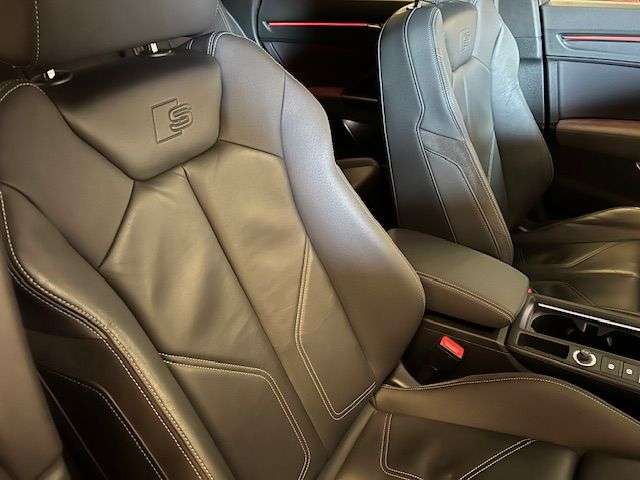 2019 AUDI Q3 2019 AUDI Q3