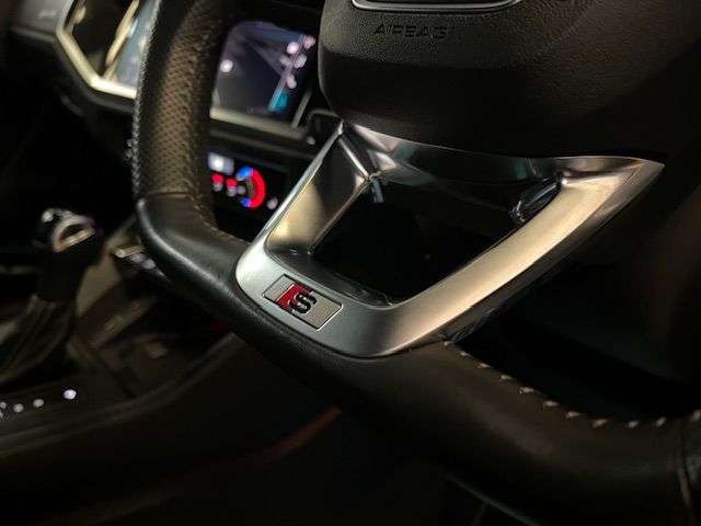 2019 AUDI Q3 2019 AUDI Q3