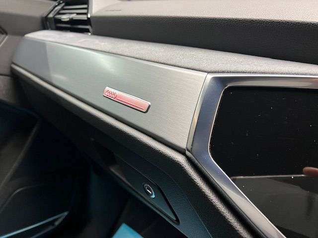 2019 AUDI Q3 2019 AUDI Q3