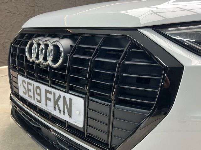 2019 AUDI Q3 2019 AUDI Q3