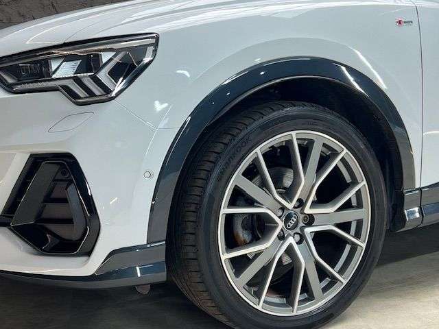 2019 AUDI Q3 2019 AUDI Q3