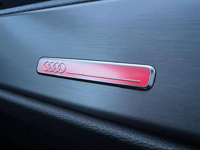 2019 AUDI Q3 2019 AUDI Q3