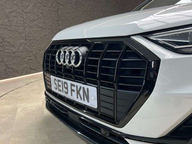 2019 AUDI Q3 2019 AUDI Q3