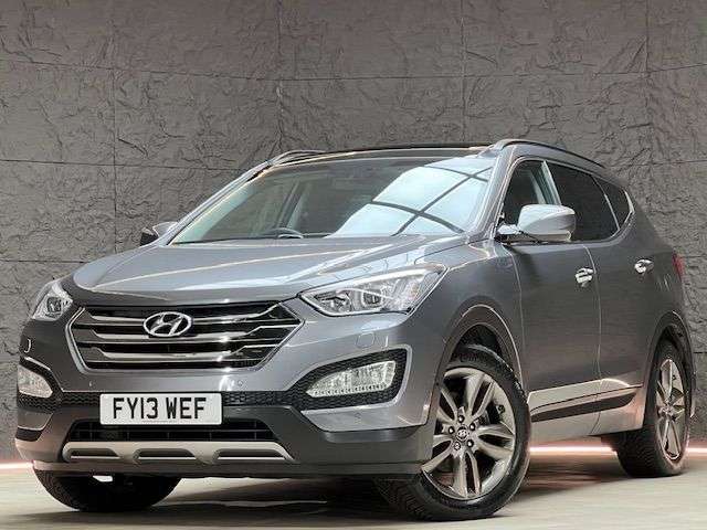 Check out this Hyundai Santa Fe 2013 Diesel Automatic