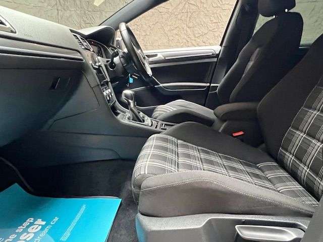 2017 VOLKSWAGEN GOLF 2017 VOLKSWAGEN GOLF