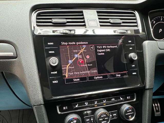 2017 VOLKSWAGEN GOLF 2017 VOLKSWAGEN GOLF