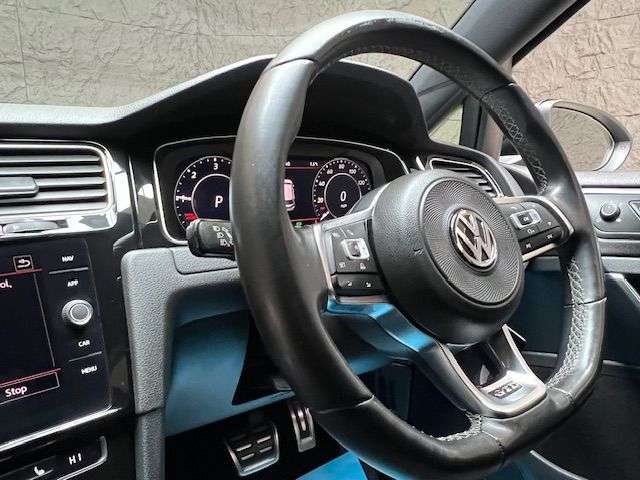 2017 VOLKSWAGEN GOLF 2017 VOLKSWAGEN GOLF