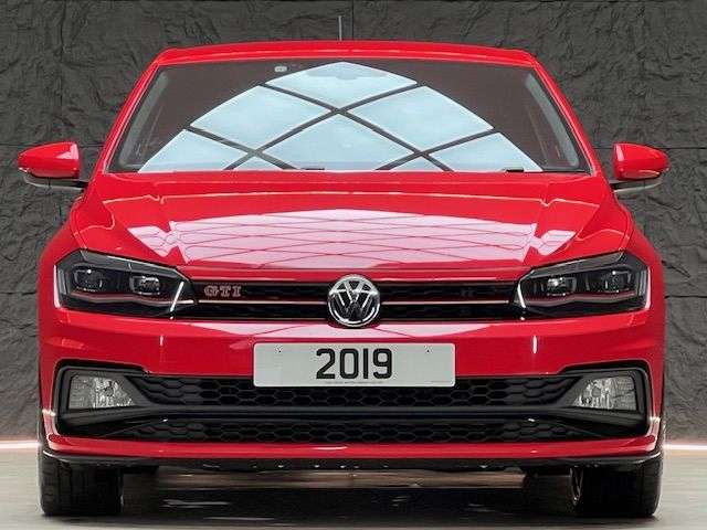 2019 VOLKSWAGEN POLO 2019 VOLKSWAGEN POLO