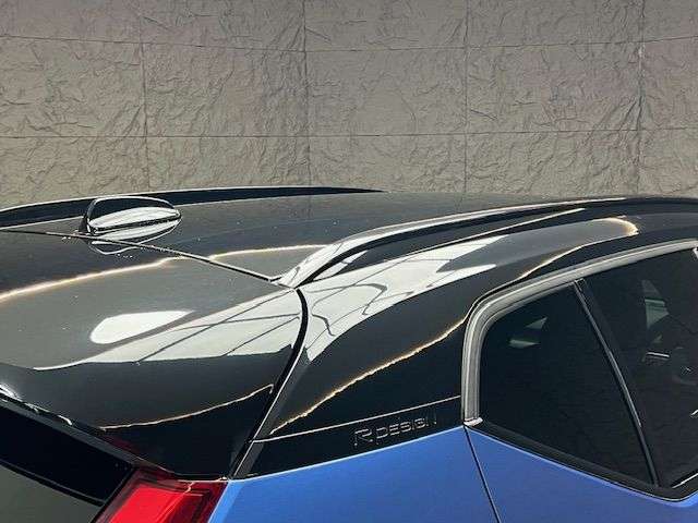 2019 VOLVO XC40 2019 VOLVO XC40