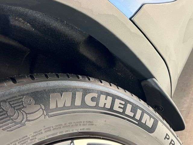 2019 VOLVO XC40 2019 VOLVO XC40