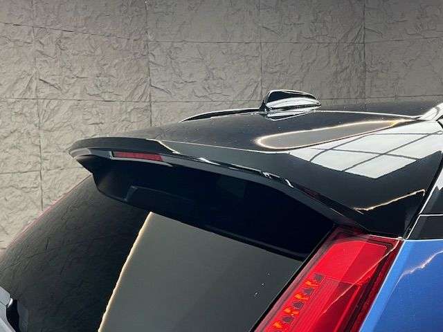 2019 VOLVO XC40 2019 VOLVO XC40