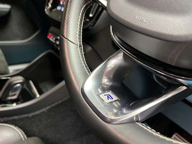 2019 VOLVO XC40 2019 VOLVO XC40