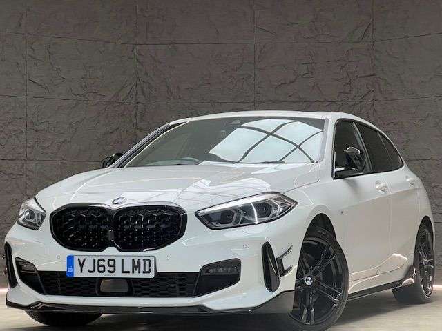 A 2020 BMW 1 SERIES 1.5 116d M Sport Hatchback 5dr Diesel Manual Euro 6 (s/s) (116 ps) FSH, SUN A 2020 BMW 1 SERIES 1.5 116d M Sport Hatchback 5dr Diesel Manual Euro 6 (s/s) (116 ps) FSH, SUN