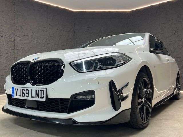 A 2020 BMW 1 SERIES 1.5 116d M Sport Hatchback 5dr Diesel Manual Euro 6 (s/s) (116 ps) FSH, SUN A 2020 BMW 1 SERIES 1.5 116d M Sport Hatchback 5dr Diesel Manual Euro 6 (s/s) (116 ps) FSH, SUN
