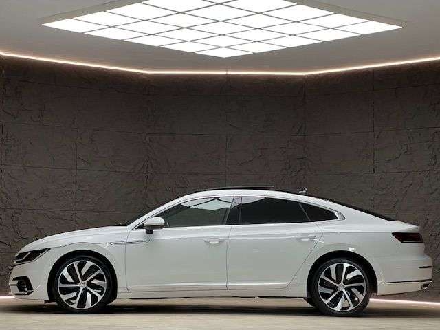 A 2019 VOLKSWAGEN ARTEON 2.0 TDI R-Line Fastback 5dr Diesel DSG 4Motion Euro 6 (s/s) (190 ps) SUNROO A 2019 VOLKSWAGEN ARTEON 2.0 TDI R-Line Fastback 5dr Diesel DSG 4Motion Euro 6 (s/s) (190 ps) SUNROO