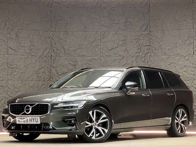 A 2019 VOLVO V60 2.0 D4 R-Design Plus Estate 5dr Diesel Manual Euro 6 (s/s) (190 ps) HARMAN/ A 2019 VOLVO V60 2.0 D4 R-Design Plus Estate 5dr Diesel Manual Euro 6 (s/s) (190 ps) HARMAN/