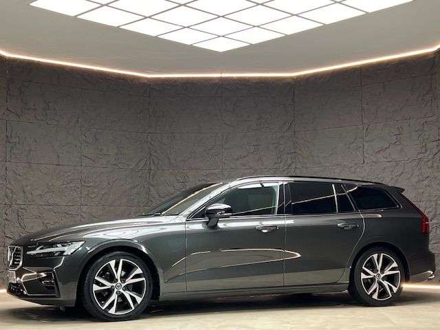2019 VOLVO V60 2019 VOLVO V60