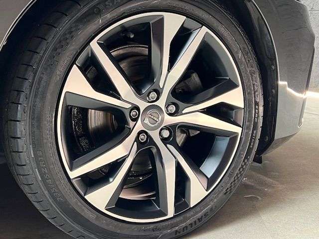 2019 VOLVO V60 2019 VOLVO V60