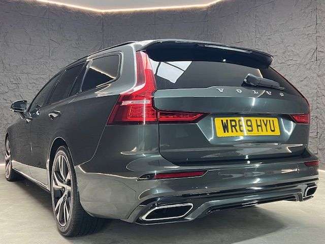 2019 VOLVO V60 2019 VOLVO V60
