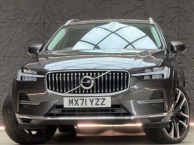 A 2021 VOLVO XC60 2.0h T8 Recharge 11.6kWh Inscription Pro SUV 5dr Petrol Plug-in Hybrid Auto A 2021 VOLVO XC60 2.0h T8 Recharge 11.6kWh Inscription Pro SUV 5dr Petrol Plug-in Hybrid Auto
