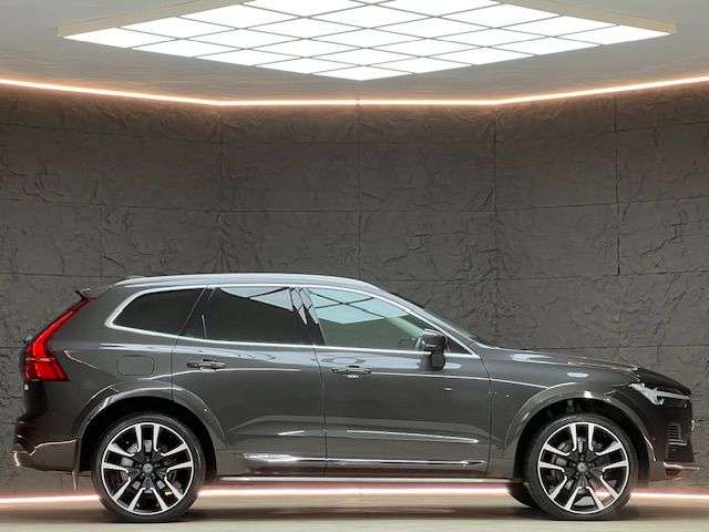 2021 VOLVO XC60 2021 VOLVO XC60