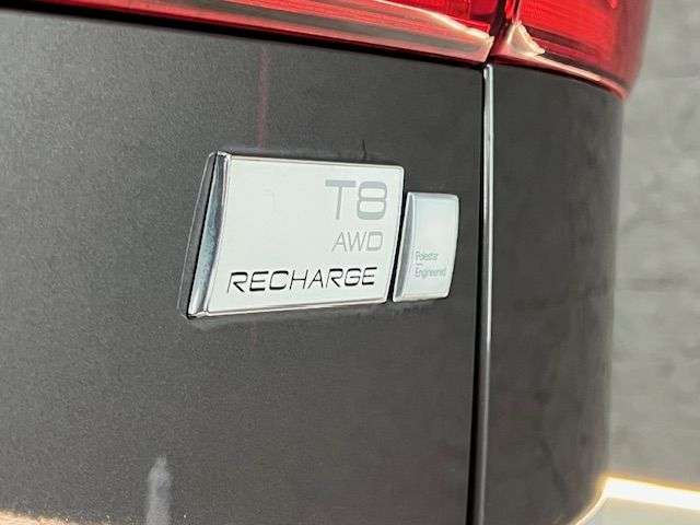 2021 VOLVO XC60 2021 VOLVO XC60