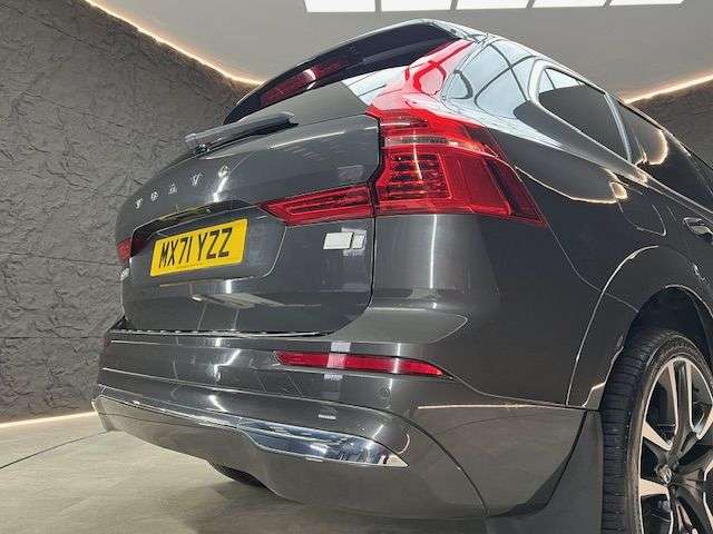 2021 VOLVO XC60 2021 VOLVO XC60