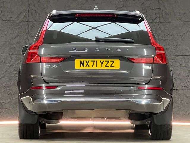 2021 VOLVO XC60 2021 VOLVO XC60
