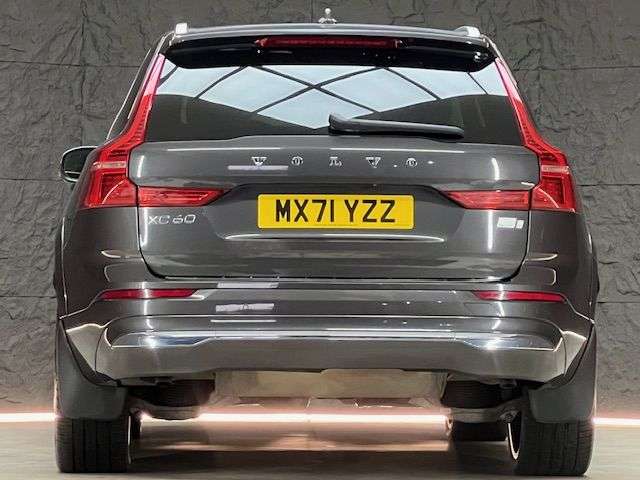 2021 VOLVO XC60 2021 VOLVO XC60