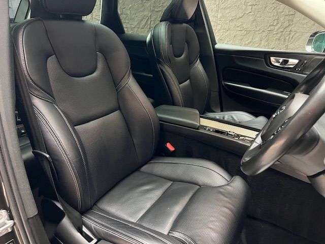 2021 VOLVO XC60 2021 VOLVO XC60