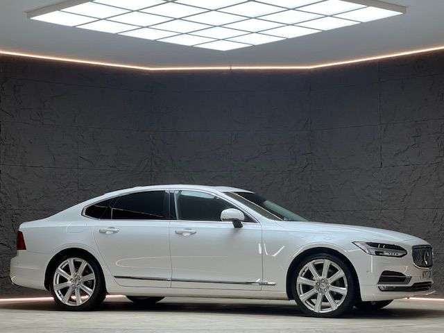 A 2017 VOLVO S90 2.0 D4 Inscription Pro Saloon 4dr Diesel Auto Euro 6 (s/s) (190 ps) SUNROOF A 2017 VOLVO S90 2.0 D4 Inscription Pro Saloon 4dr Diesel Auto Euro 6 (s/s) (190 ps) SUNROOF