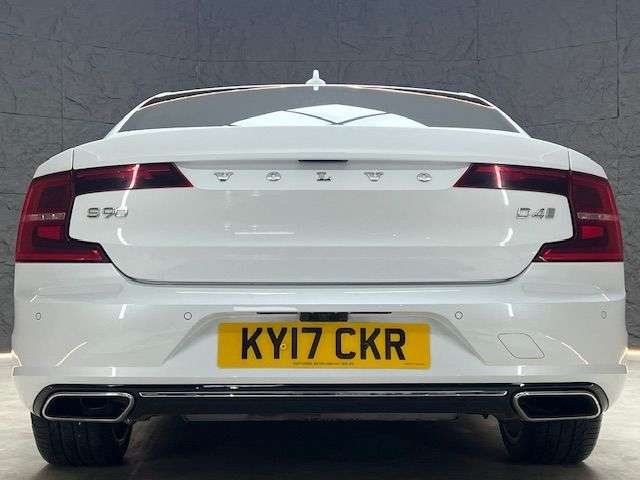 2017 VOLVO S90 2017 VOLVO S90