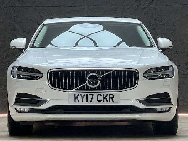 2017 VOLVO S90 2017 VOLVO S90