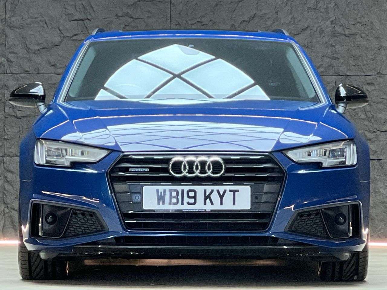 2019 AUDI A4 AVANT 2019 AUDI A4 AVANT